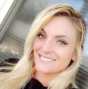 Meet your Posher, Sheila